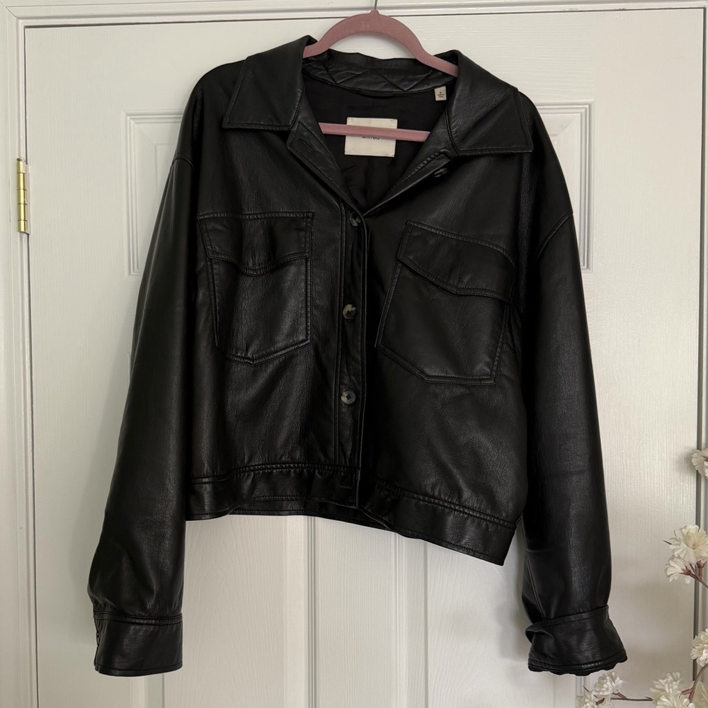 Wilfred Aritzia Black Cropped Faux Leather Shirt Jacket Classic Moto Style